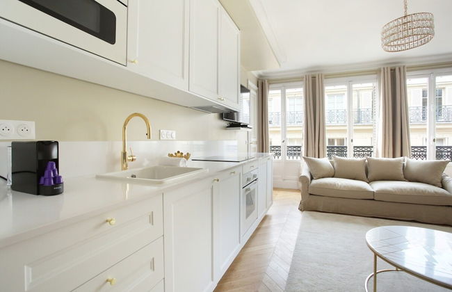 Sublime Apartment Haussmann Opera - Photo 17