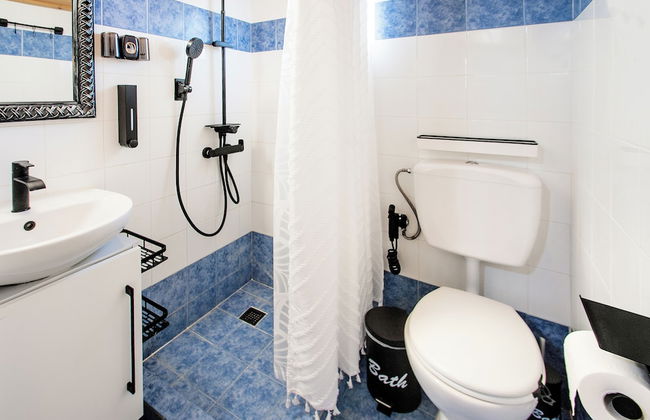 SkyFrame Apartments - Photo 64