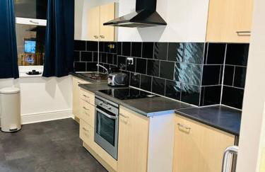 Bespoke 2 Bedroom Apt Derby City - Foto 18