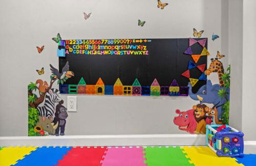 5MIN walk NYC Train Massage Chair Sleeps 12Plus - Foto 31