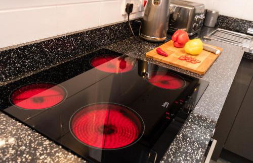 1 Bedroom Newton Apartment l Free Parking l Wigan Royal Infirmary l Haigh Hall l Central Location - Foto 8