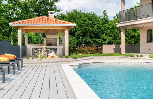 Luxury Villa Santa Cruz with XL pool and Jacuzzi - Photo 9