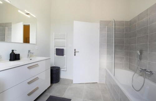 expat renting - Le Barcelone - Compans - Parking - Photo 25
