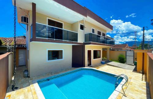 Casa Centro com Piscina - Foto 1
