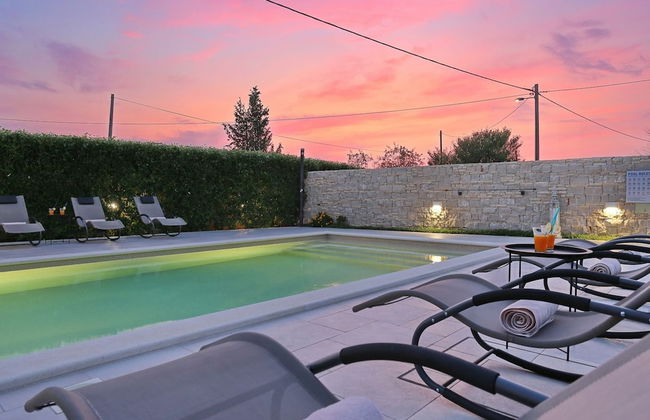 Villa in Prkos With Private Pool and Sea Nearby - Foto 23