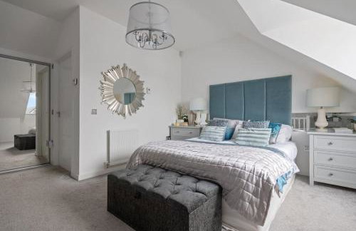 3BDR House By Vista Stays Short Lets & Serviced Accommodation Glasgow Scotland With Driveway Parking and PS4 - Foto 5