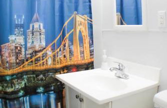 2 BR - Off Street Parking - Amazing View Nearby - Foto 15