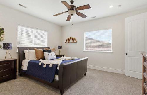 Private Family Home with Hot Tub - Foto 42