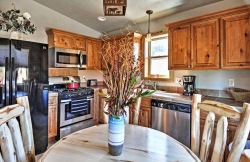 Pagosa Springs Escape with Deck, Hot Tub and Grill! - Foto 8