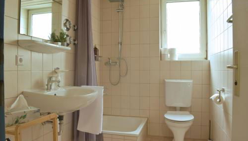 Holiday&Stay, Apartment Relax, Küche, 85Zoll TV, WLAN - Foto 2, Shower