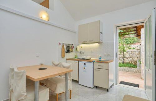 Holiday apartment in Saplunara with sea view, balcony, air conditioning, WiFi 5197-3 - Photo 12