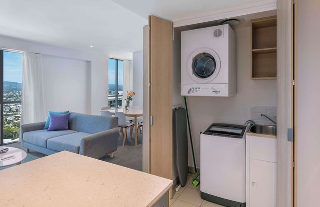 Avani Broadbeach Residences - Photo 9