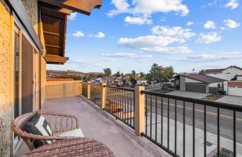 Mira Mesa Family Retreat 4BR with Balcony and Firepit - Photo 63