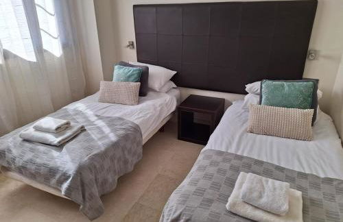 El Soto de Marbella FREE Golf-Tennis-Padel-Gym 2 Bedroom Penthouse - Foto 40