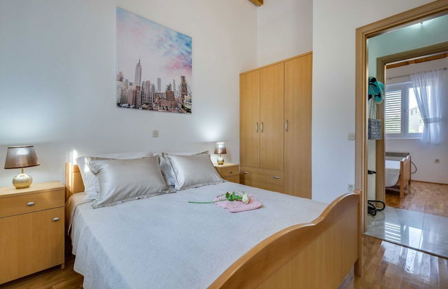 Spacious Holiday Home With Swimming Pool - Foto 6