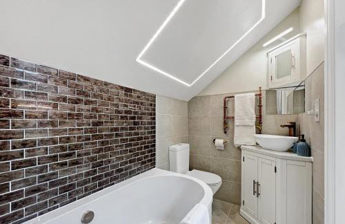 Broomy Barn Brompton Regis - Photo 25