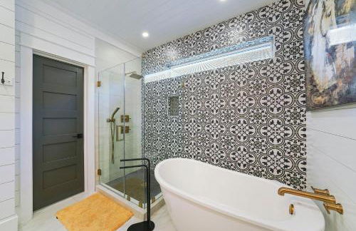 Water's Edge - Luxury Lakefront Beach House with Private Pool & Community Amenities - Foto 19