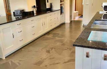 Totally Private, idyllic House with hot tub in an acre of private gardens - Foto 15