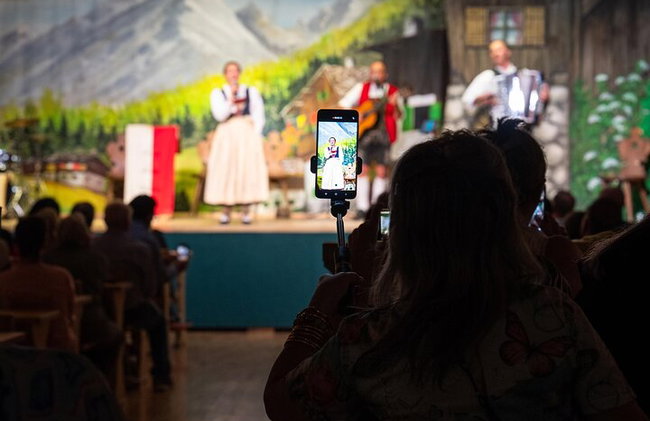 Entrada para espectáculos populares tiroleses en Innsbruck - Foto 20