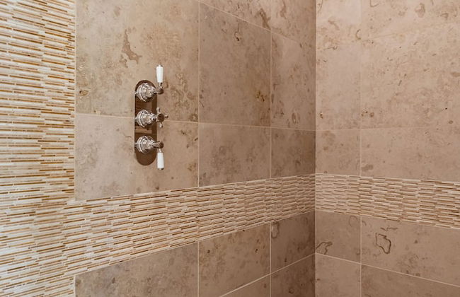 LUX - Historic Tennis Club Enclave - King Beds - Foto 37