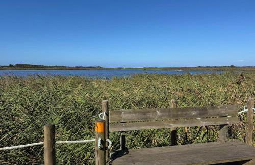 Acolhedora casa de férias T2 com espaço exterior - Foto 48