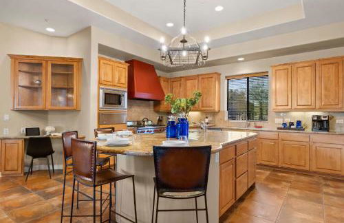 The Debonair Derby by PaseoHomesAZ with Heated Pool - Foto 32