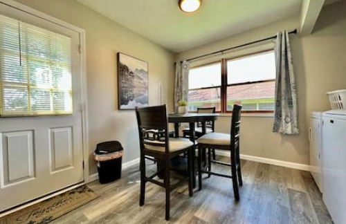 Remodeled 2 BDRM Ranch Attached Home Liberty, TWP - Foto 12