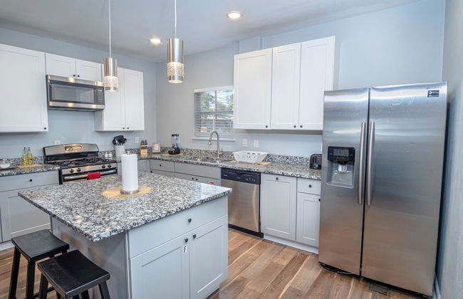 Magnificent Large Home Near Downtown - Foto 19