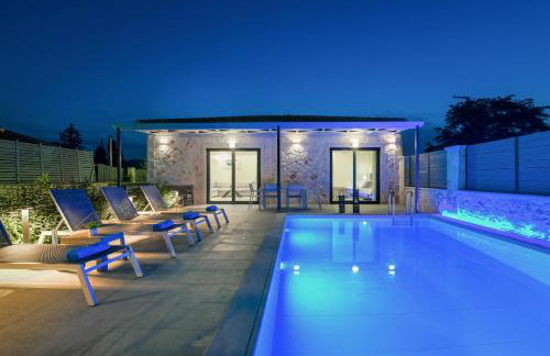 Lea Villa - Brand New Modern Villa - Photo 1