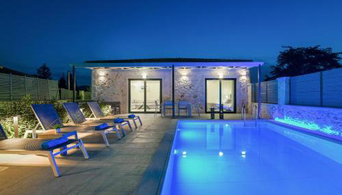 Lea Villa - Brand New Modern Villa - Foto 1, sunbed