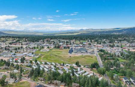 Cabin~Views~Heart of Town~W&D~Fireplace~Kitchen - Foto 58