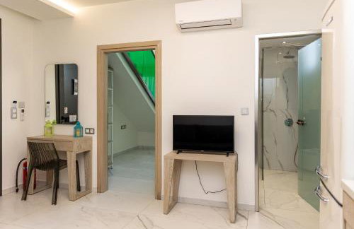 Amalia Deluxe Villas - Photo 13