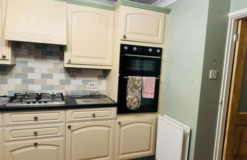 Contractors families free parking Ramsey Road - Foto 6