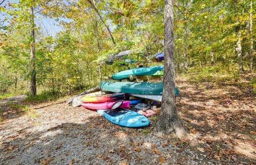 Nolin Lake Home with Hot Tub 15 Mi to Mammoth Cave! - Foto 31