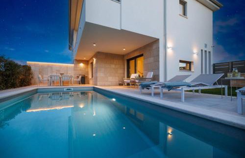 New 2026 Casa MARE Malinska with private heated pool - Foto 51