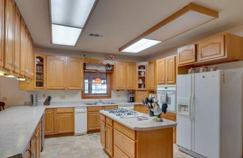 Beautiful Toledo Bend Retreat with Private Dock - Foto 9