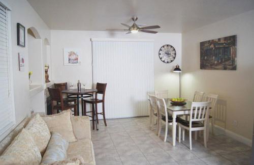 Single Story Beautiful home - Photo 4