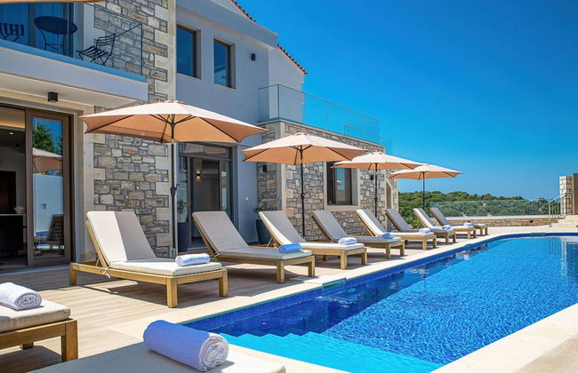 Grand Resort Villa in Eleftherna - Photo 4