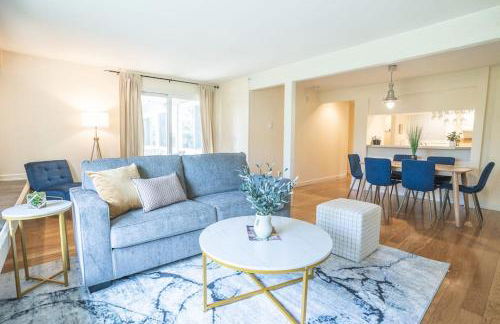 Spacious 2B2B Condo near downtown & Microsoft - Foto 1