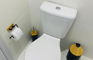 Blue House - Photo 3