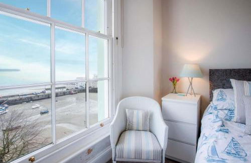 Belle Vue Court - 2 Bedroom Apartment - Tenby - Photo 8