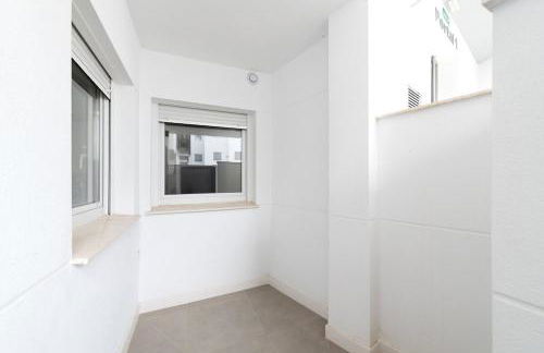 Hogar luminoso y amplio cerca del Mediterráneo - Photo 21