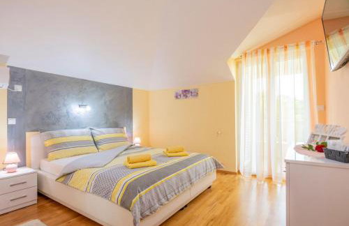 Holiday Home Villa Mile mit beheiztem Pool- Grill und Terrasse by Interhome - Foto 16