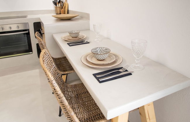 Pebble Luxury Suite by the Sea - Photo 7