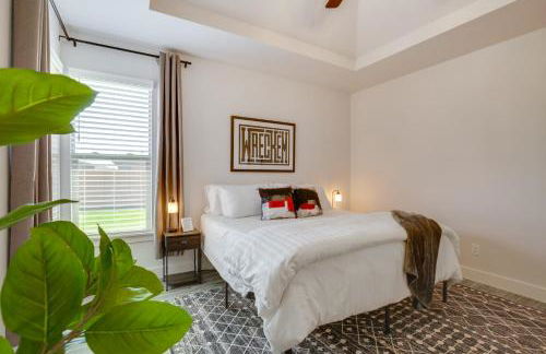 Hot Tub and Game Room Raider Resort in Lubbock - Foto 14