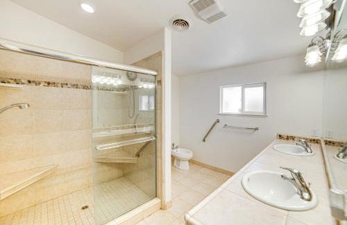 Steps to Clear Lake Hot Tub Haven in NorCal! - Foto 12