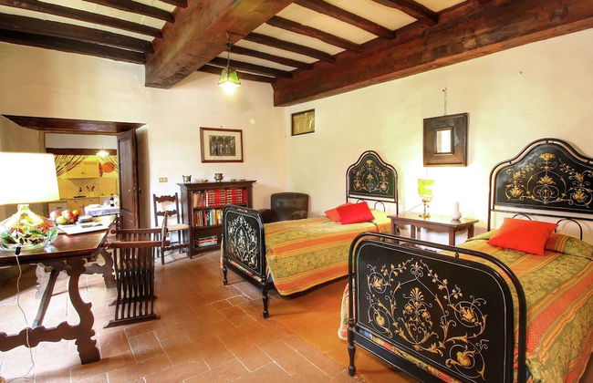 Apartment in a Farmhouse With Swimming Pool - Photo 16