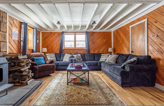 Ski Hike Lodge 5BR w Fire Pit Cozy Spaces - Foto 51