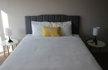 4 mi to Jack Thrice Stadium + amenities - Foto 16