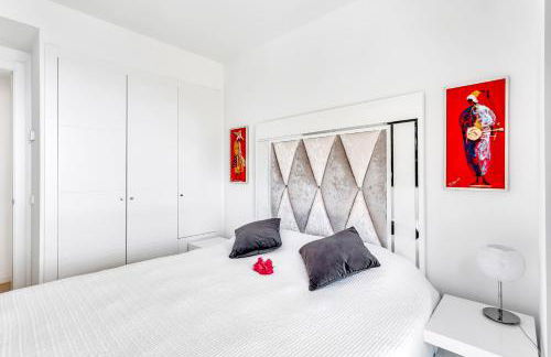 Blue Lady by the Sea - Photo 21